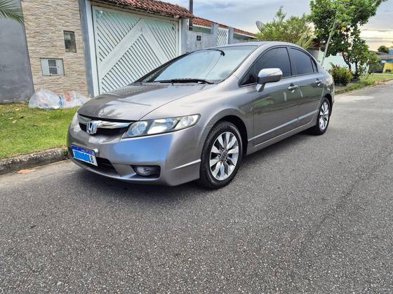 HONDA CIVIC 2011