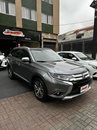 MITSUBISHI OUTLANDER 2018