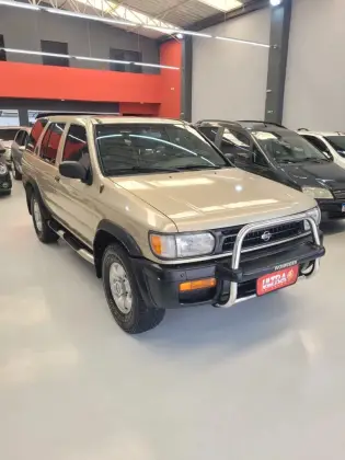 NISSAN PATHFINDER 1997