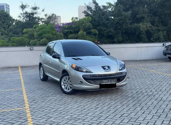 PEUGEOT 207 2009
