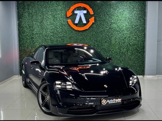 PORSCHE TAYCAN 2021