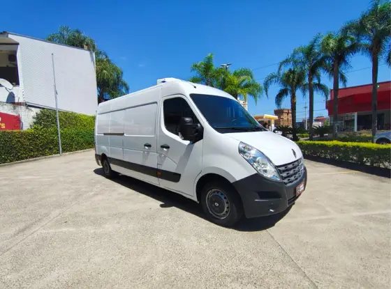 RENAULT MASTER 2020