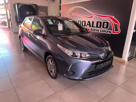 TOYOTA YARIS 2025
