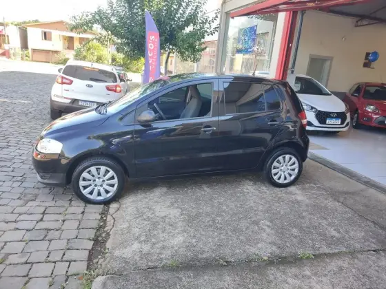 VOLKSWAGEN FOX 2010