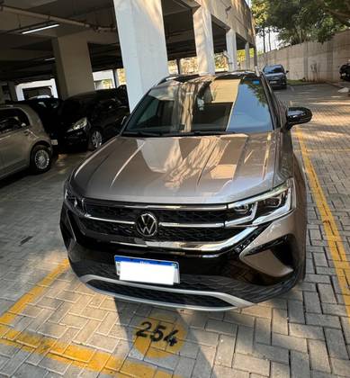 VOLKSWAGEN TAOS 2023