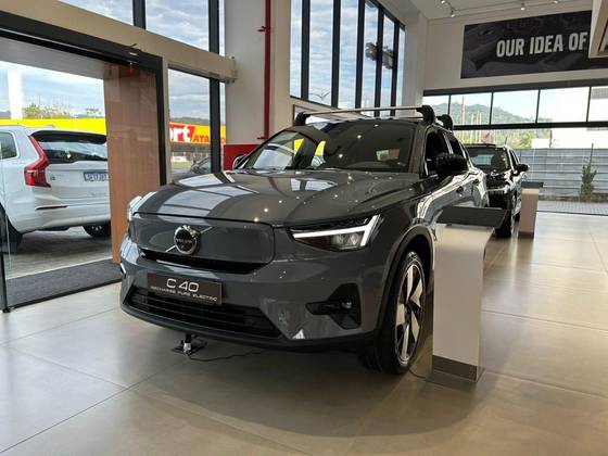 VOLVO C40 2024