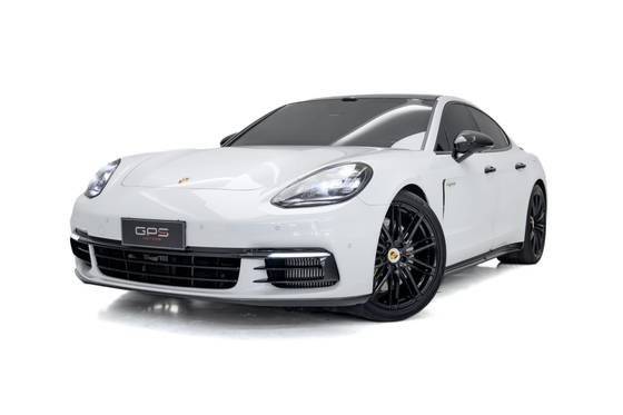 PORSCHE PANAMERA 2020