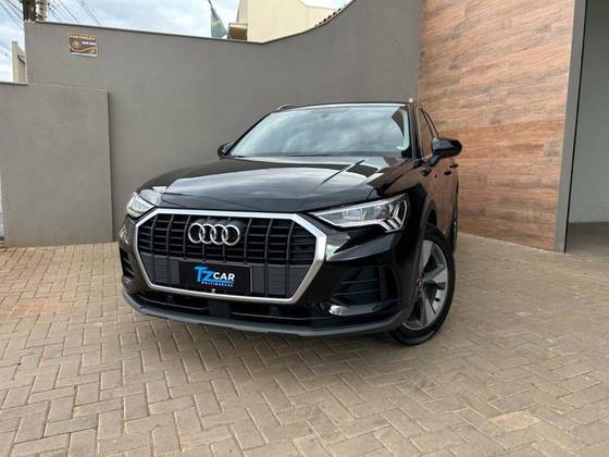 AUDI Q3 2021