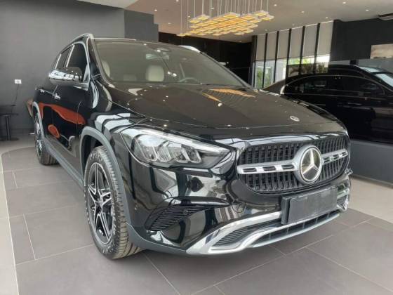 MERCEDES-BENZ GLA 200 2025