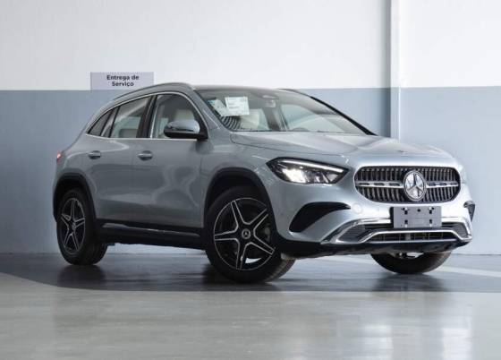 MERCEDES-BENZ GLA 200 2025
