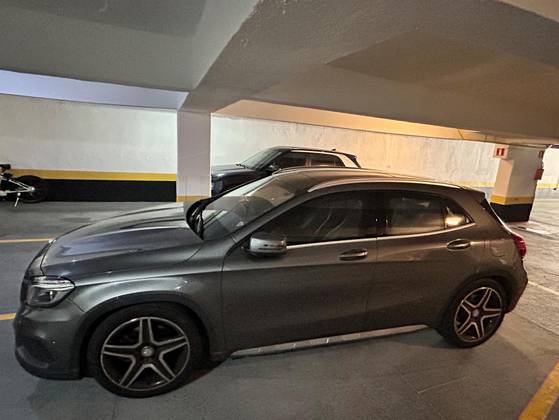 MERCEDES-BENZ GLA 250 2016