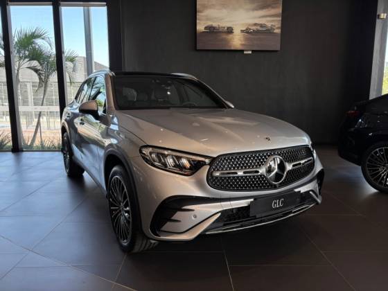 MERCEDES-BENZ GLC 300 2025