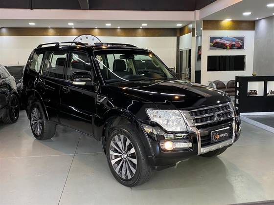 MITSUBISHI PAJERO 2019