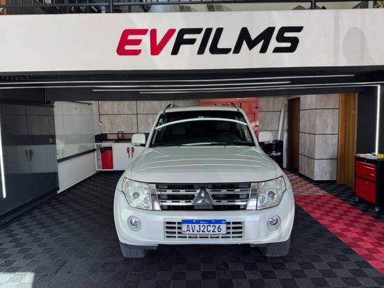MITSUBISHI PAJERO FULL 2013