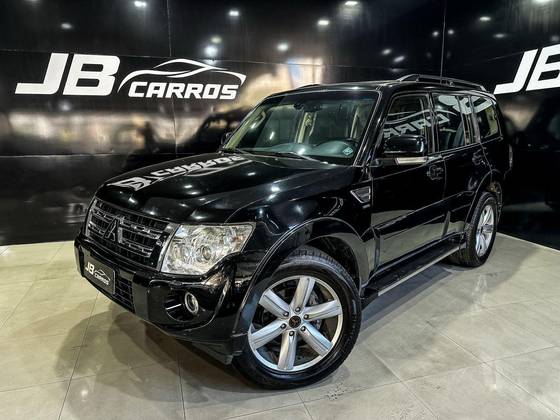 MITSUBISHI PAJERO FULL 2014