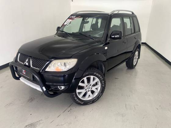 MITSUBISHI PAJERO TR4 2011