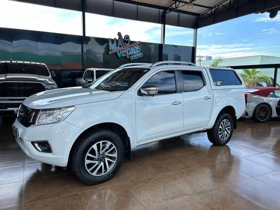 NISSAN FRONTIER 2022