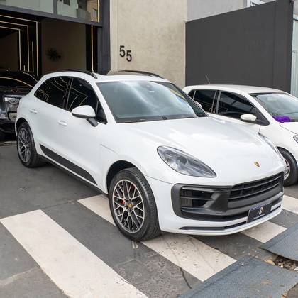 PORSCHE MACAN 2018