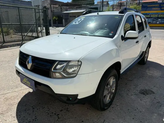 RENAULT DUSTER 2020