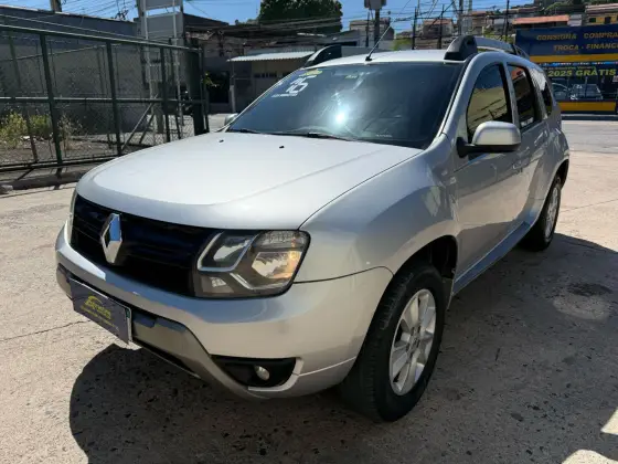 RENAULT DUSTER 2016