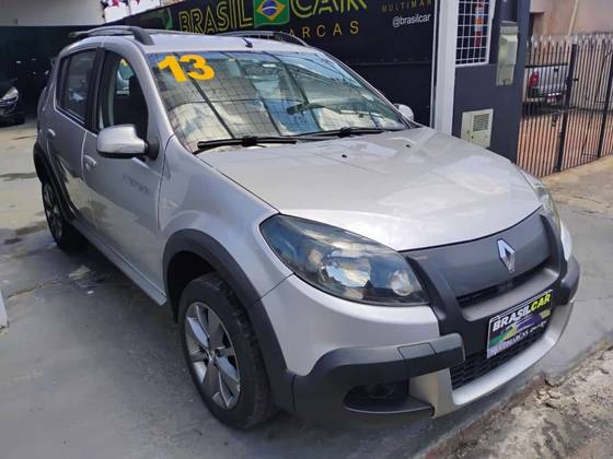 RENAULT SANDERO 2013