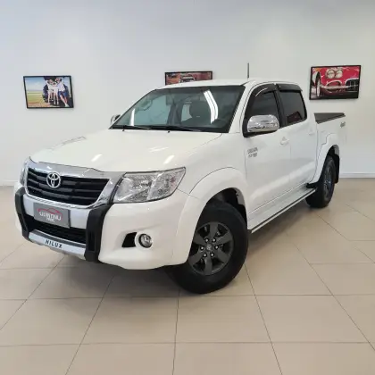 TOYOTA HILUX 2015