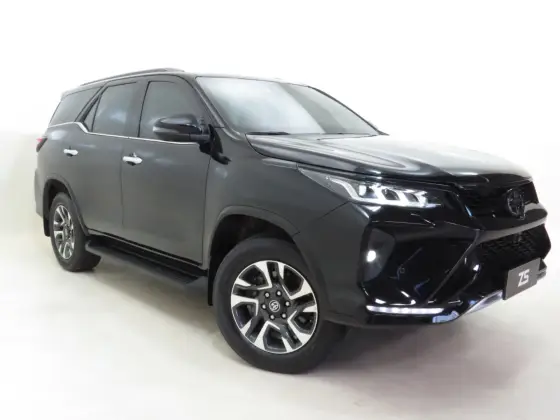 TOYOTA HILUX SW4 2022