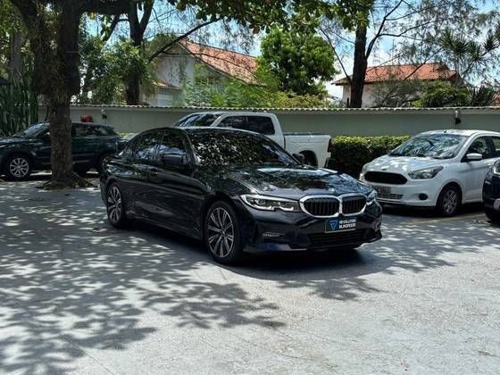 BMW 320i 2022