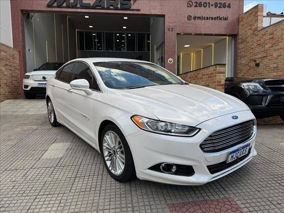 FORD FUSION 2015
