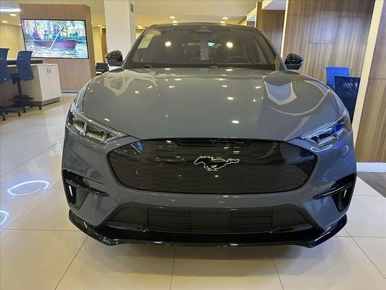 FORD MUSTANG MACH-e 2024