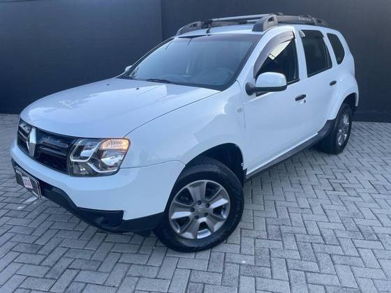 RENAULT DUSTER 2020