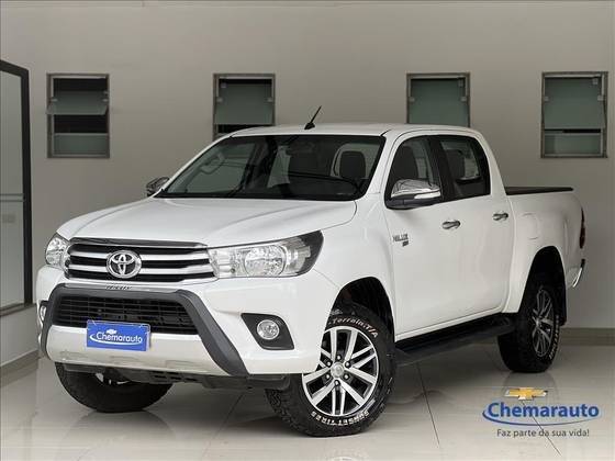 TOYOTA HILUX 2017