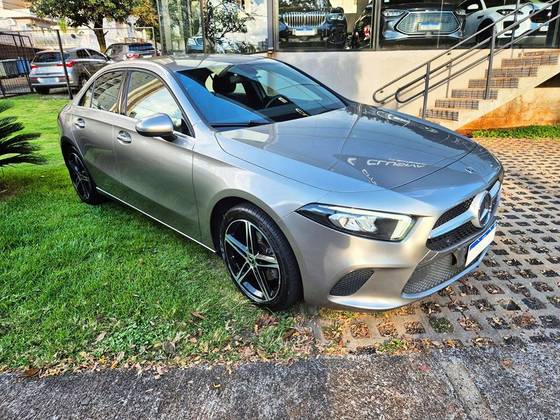 MERCEDES-BENZ A 200 2020