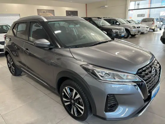 NISSAN KICKS 2022