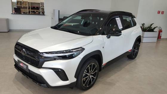 TOYOTA COROLLA CROSS 2025
