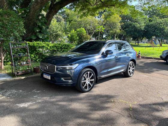 VOLVO XC60 2021