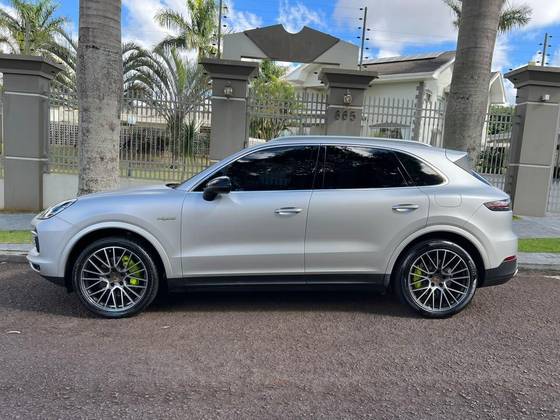 PORSCHE CAYENNE 2020
