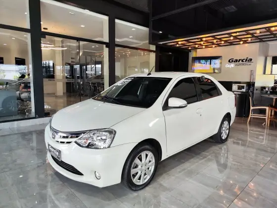 TOYOTA ETIOS 2017