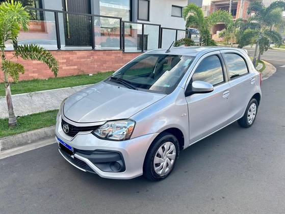 TOYOTA ETIOS 2018