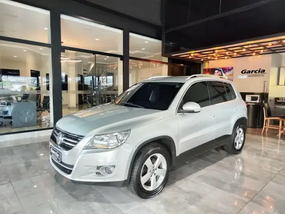 VOLKSWAGEN TIGUAN 2011