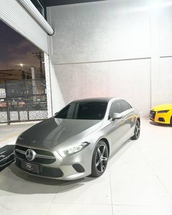 MERCEDES-BENZ A 200 2020