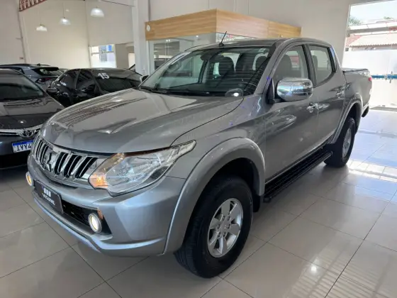 MITSUBISHI L200 TRITON 2017
