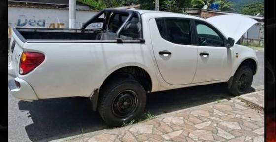 MITSUBISHI L200 TRITON 2013