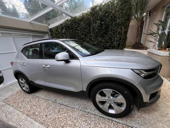 VOLVO XC40 2019