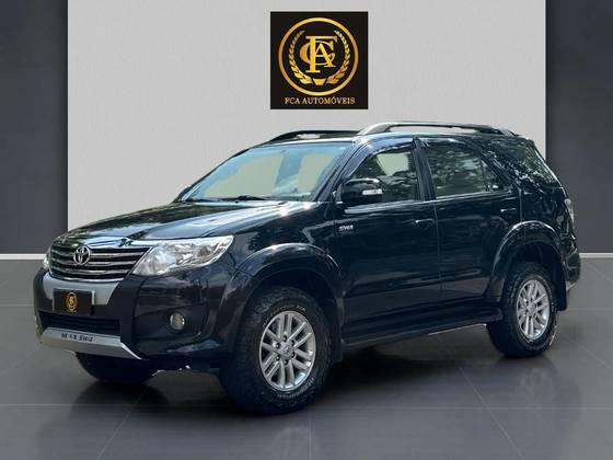 TOYOTA HILUX SW4 2012