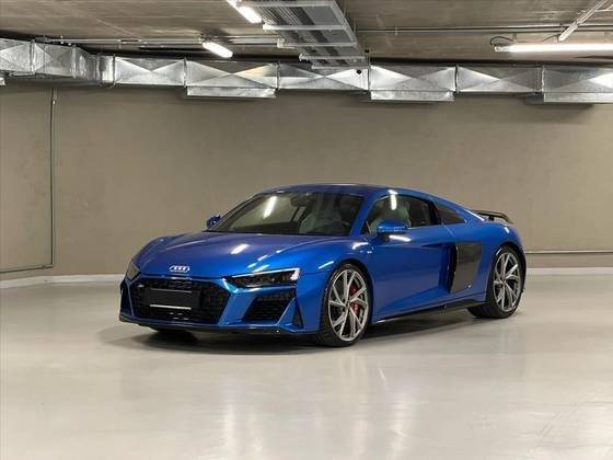 AUDI R8 2021