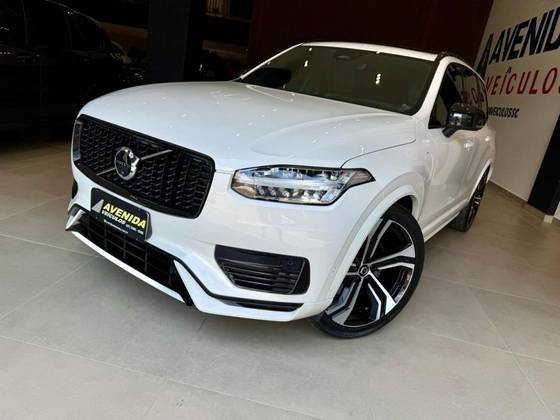 VOLVO XC90 2023