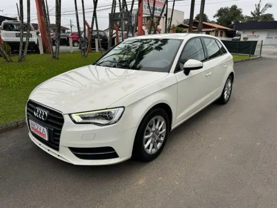 AUDI A3 2015