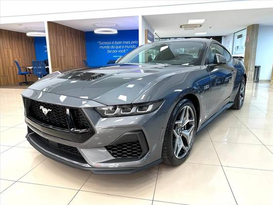 FORD MUSTANG 2024