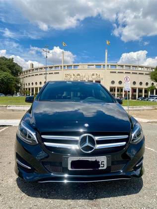 MERCEDES-BENZ B 200 2018